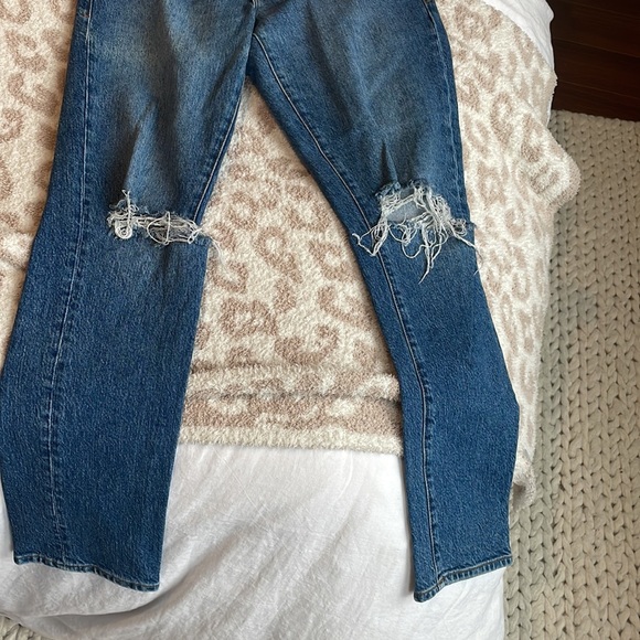 Good American Good Classic Jean - Picture 3 of 7